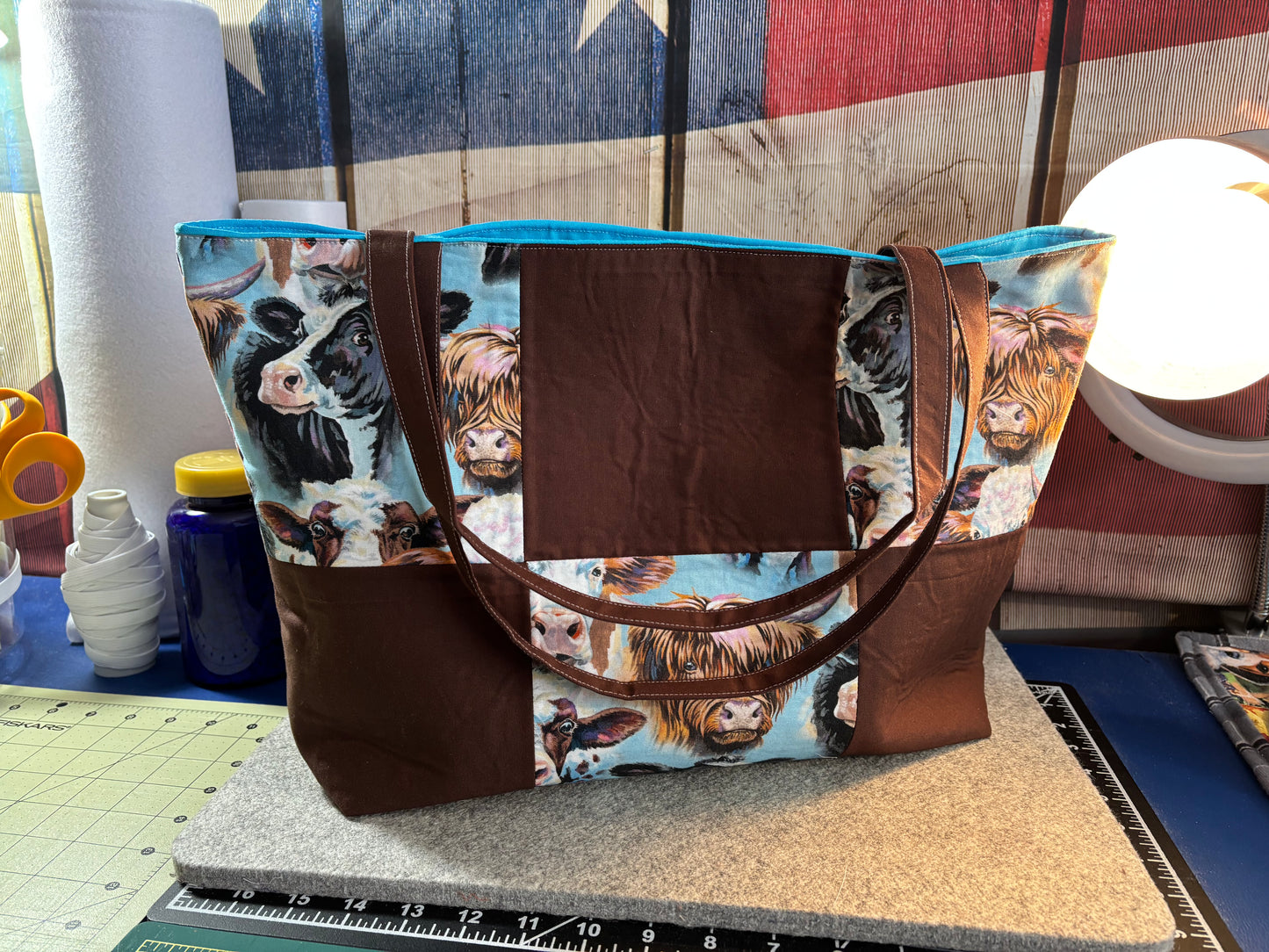 Market bag with pockets and zippers or snaps